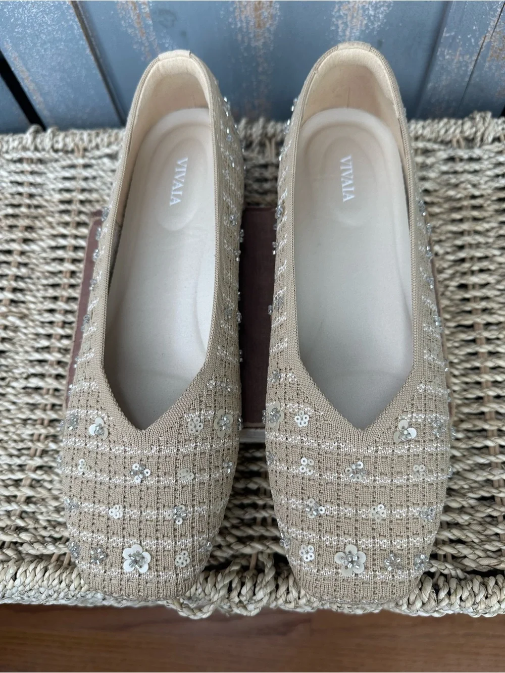 Vivaia Margot 2.0 Sequins Square Toe V-Front Flat Natural Linen Sz 41, 9.5 NWOB